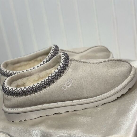UGG Tasman Slippers Goose Light Grey Men’s US 7 / Women’s 8 Suede Sheepskin - Picture 5 of 9